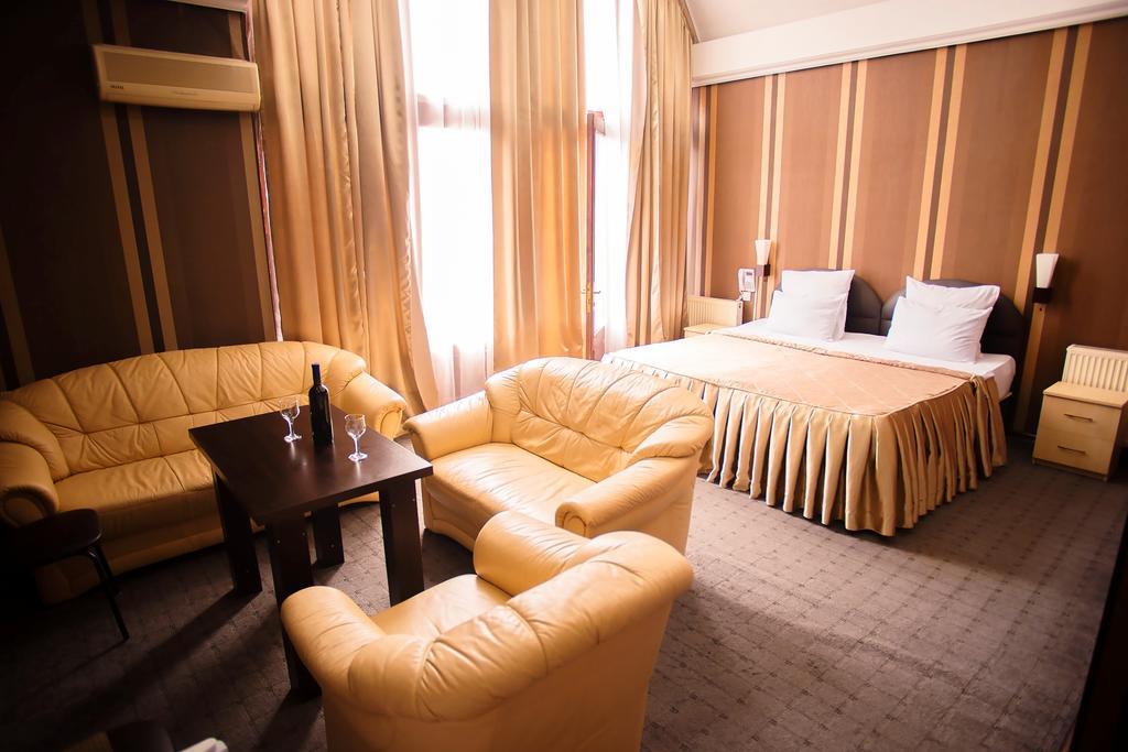 Panorama Eco-Hotel Tbilisi ภายนอก รูปภาพ