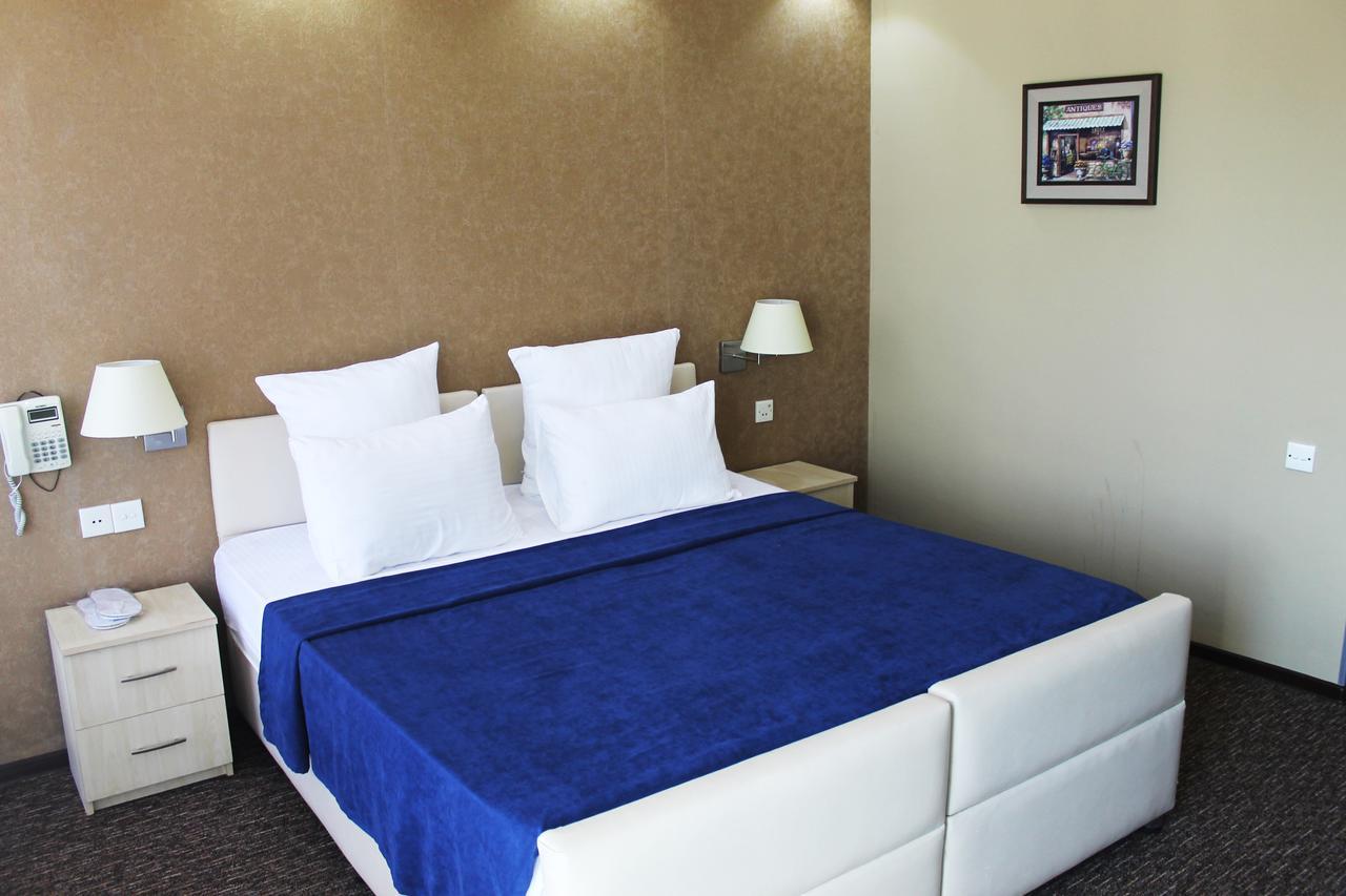 Panorama Eco-Hotel Tbilisi ภายนอก รูปภาพ