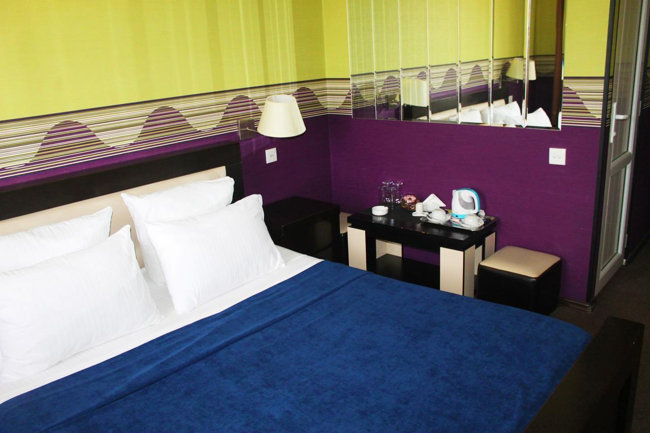 Panorama Eco-Hotel Tbilisi ภายนอก รูปภาพ