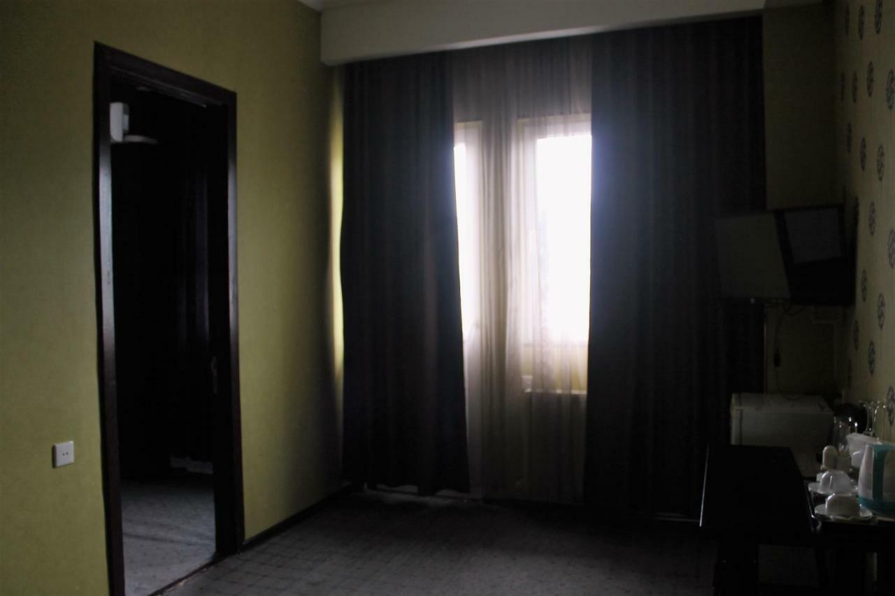 Panorama Eco-Hotel Tbilisi ภายนอก รูปภาพ