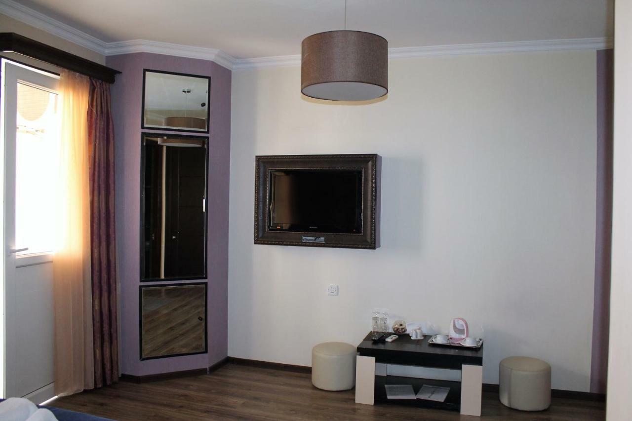 Panorama Eco-Hotel Tbilisi ภายนอก รูปภาพ