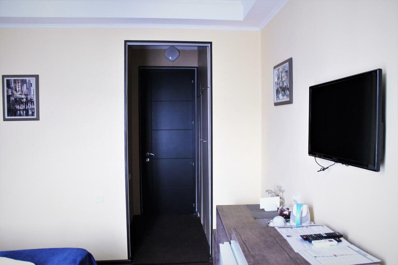 Panorama Eco-Hotel Tbilisi ภายนอก รูปภาพ
